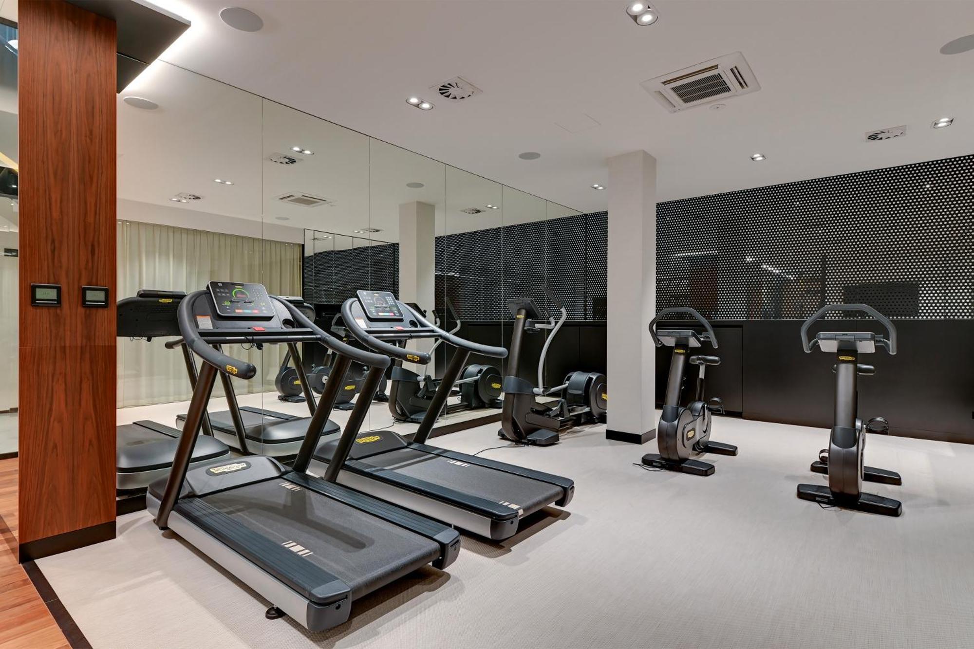 Brabank Riverside - Sauna, Business & Gym By Downtown Apartments Danzica Esterno foto