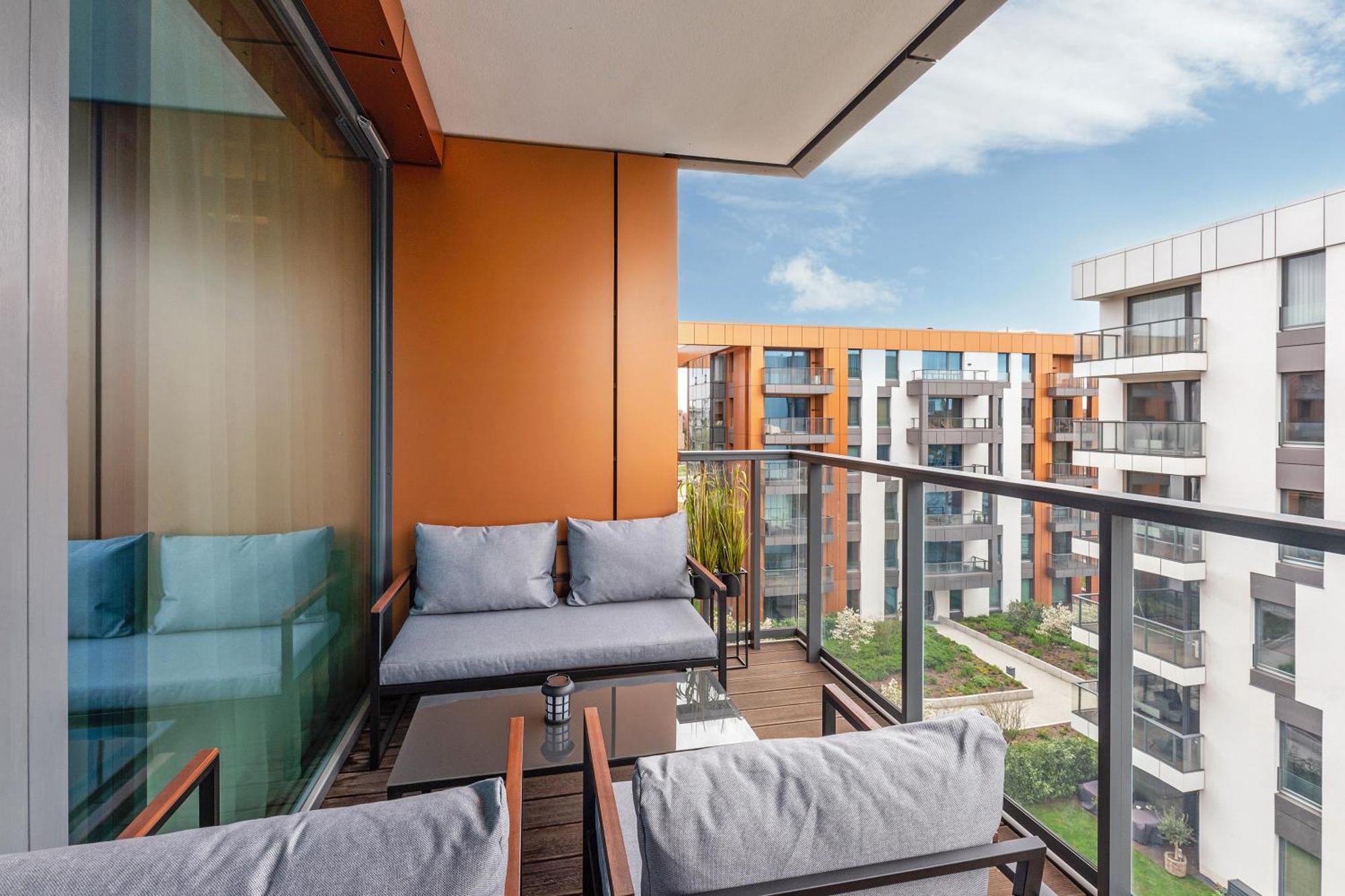 Brabank Riverside - Sauna, Business & Gym By Downtown Apartments Danzica Esterno foto